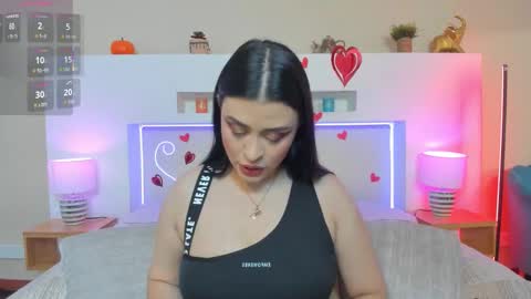 Snapshot of anikaromanof chatting on February 2026 11:18:01 AM Anika Romano online show from February 2026 11:18:01 AM