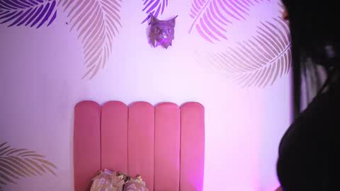 Lauren Anika online show from February 2025 02:29:02 AM