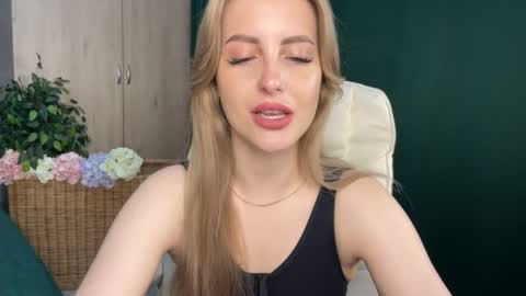 Anita online show from May 2026 01:03:02 AM