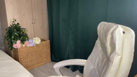 Anita online show from July 2026 12:56:02 AM