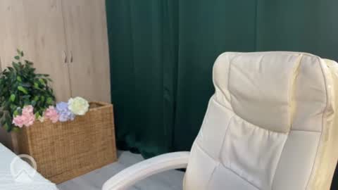 Anita online show from July 2026 01:57:01 AM