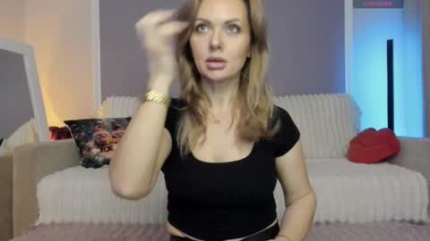 Anita online show from February 2026 09:35:02 PM