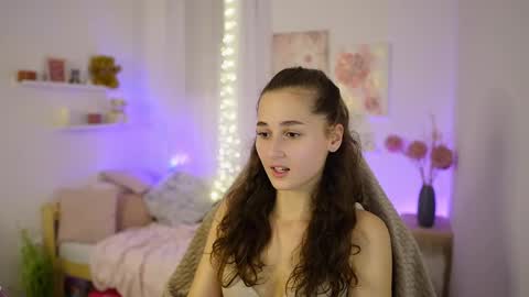 Anita Grey online show from October 2025 07:23:02 PM