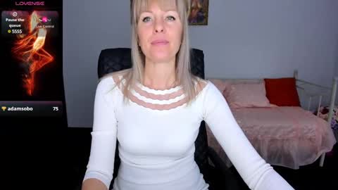 Anita online show from February 2025 07:37:01 AM