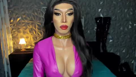 Snapshot of anitacruisze chatting on January 2025 09:46:01 PM Miss Ann online show from January 2025 09:46:01 PM