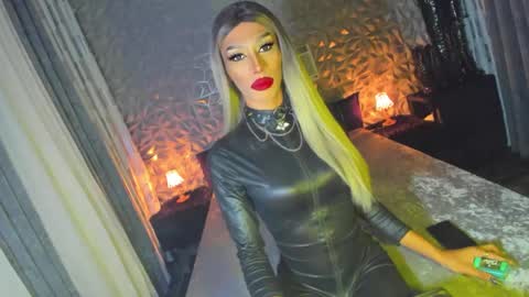 Snapshot of anitacruisze chatting on January 2025 11:22:01 AM Miss Ann online show from January 2025 11:22:01 AM