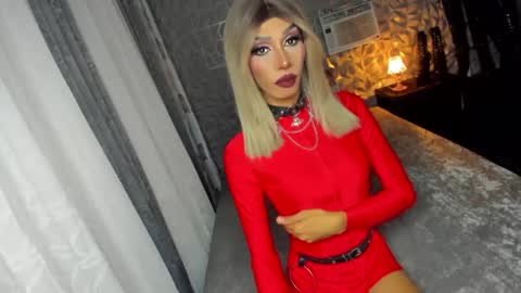 Snapshot of anitacruisze chatting on February 2025 07:06:01 PM Miss Ann online show from February 2025 07:06:01 PM