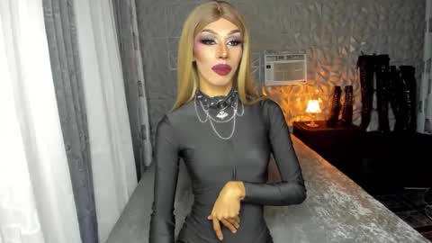 Snapshot of anitacruisze chatting on February 2025 10:54:01 AM Miss Ann online show from February 2025 10:54:01 AM