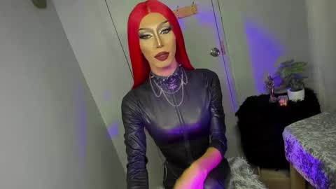 Snapshot of anitacruisze chatting on September 2025 07:03:01 PM Miss Ann online show from September 2025 07:03:01 PM