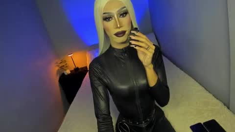 Snapshot of anitacruisze chatting on September 2025 08:12:02 PM Miss Ann online show from September 2025 08:12:02 PM