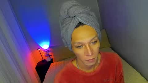 Snapshot of anitacruisze chatting on October 2025 08:16:02 PM Miss Ann online show from October 2025 08:16:02 PM