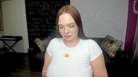 Anita online show from November 2025 01:00:01 PM