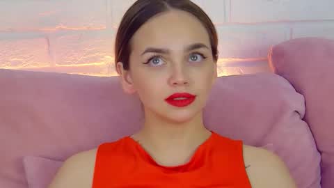 AnitaVenture online show from November 2025 04:31:02 PM