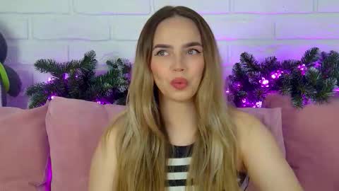 AnitaVenture online show from December 2025 04:41:04 AM