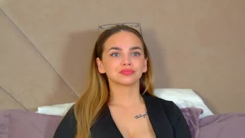 AnitaVenture online show from June 2026 04:34:01 AM