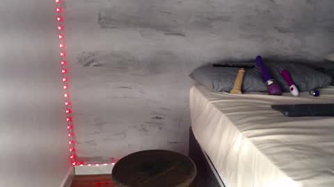 Snapshot of anjinhama chatting on December 2024 02:22:01 PM Hello My name is NaiaraPv is OPEN online show from December 2024 02:22:01 PM