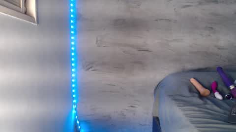 Snapshot of anjinhama chatting on January 2025 07:02:02 PM Hello My name is NaiaraPv is OPEN online show from January 2025 07:02:02 PM