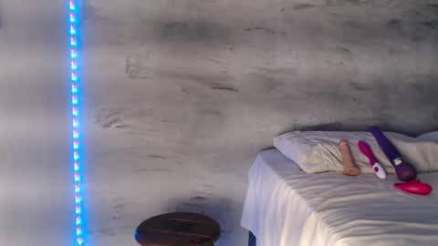 Snapshot of anjinhama chatting on March 2025 02:06:02 AM Hello My name is NaiaraPv is OPEN online show from March 2025 02:06:02 AM