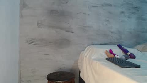 Snapshot of anjinhama chatting on March 2025 10:10:02 PM Hello My name is NaiaraPv is OPEN online show from March 2025 10:10:02 PM