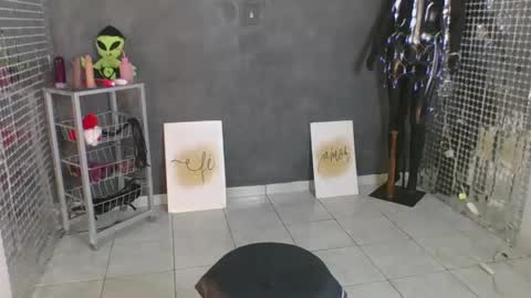Hello My name is NaiaraPv is OPEN online show from April 2026 01:53:02 PM