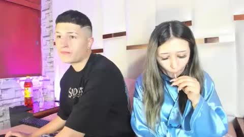 Snapshot of anlleloandangela chatting on May 2026 05:39:01 PM ANGEL AND TEFY online show from May 2026 05:39:01 PM