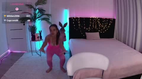 Snapshot of ann_woood chatting on May 2026 02:58:02 PM ann_woood online show from May 2026 02:58:02 PM