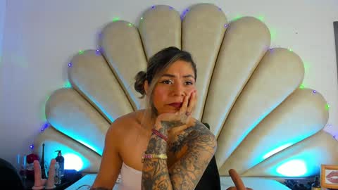 Snapshot of anna__spencer chatting on January 2025 12:16:01 PM Anna online show from January 2025 12:16:01 PM