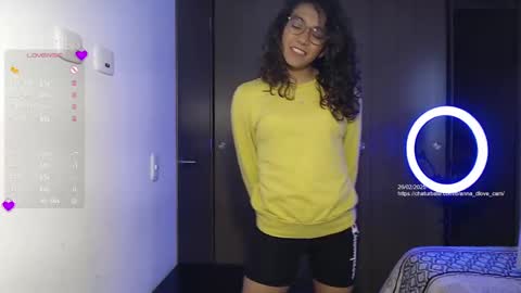 Anna online show from February 2025 04:03:02 PM