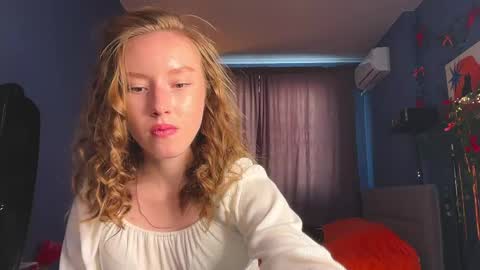 Snapshot of anna_kare chatting on April 2026 12:33:02 PM Anna online show from April 2026 12:33:02 PM