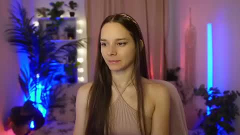 Snapshot of anna_leah_ chatting on July 2026 06:22:02 PM x Anna Leah x online show from July 2026 06:22:02 PM