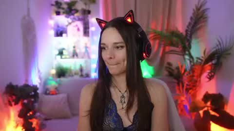 Snapshot of anna_leah_ chatting on July 2026 06:42:02 PM x Anna Leah x online show from July 2026 06:42:02 PM