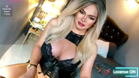 Miss Anna online show from July 2026 06:26:02 PM