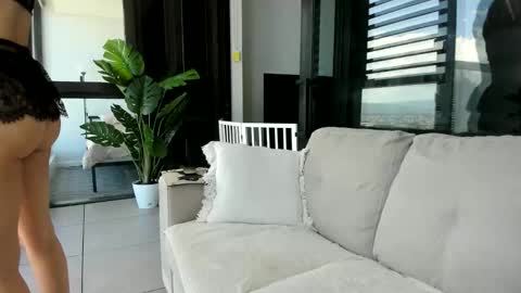 Anna online show from December 2025 03:36:02 AM