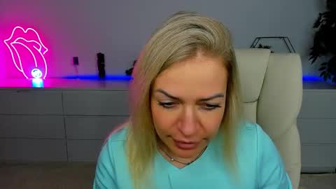 anna_snow9 online show from September 2025 07:04:01 PM