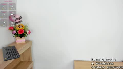  Anna Weells  online show from April 2026 03:53:02 PM