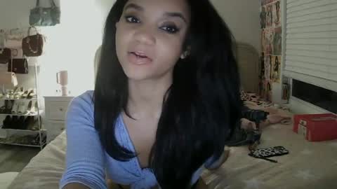 Snapshot of annabananaxoxoxo chatting on June 2026 04:26:01 AM anna banana online show from June 2026 04:26:01 AM