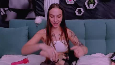 annabishop online show from January 2025 01:21:02 PM