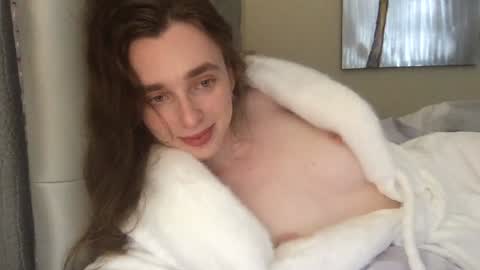 Snapshot of annabisoux chatting on September 2025 10:10:02 PM Anna online show from September 2025 10:10:02 PM