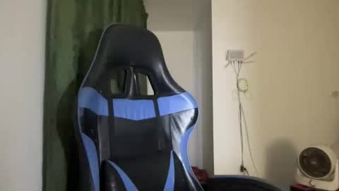 Snapshot of annacrow chatting on February 2026 12:50:02 AM Anna online show from February 2026 12:50:02 AM