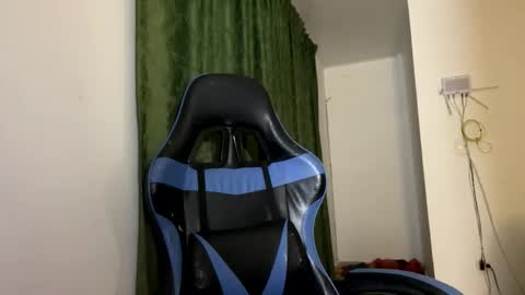 Snapshot of annacrow chatting on February 2026 11:47:01 PM Anna online show from February 2026 11:47:01 PM