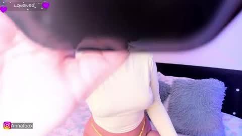 annafoox_ online show from April 2026 11:53:01 AM