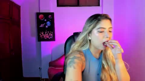 Ana Foxxx online show from June 2026 05:48:01 PM