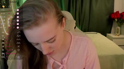 Snapshot of annagrees1 chatting on December 2025 02:13:01 PM annagrees1 online show from December 2025 02:13:01 PM