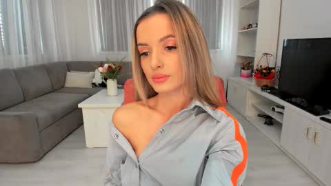 Snapshot of annaise_ chatting on December 2025 10:44:02 AM annaise online show from December 2025 10:44:02 AM