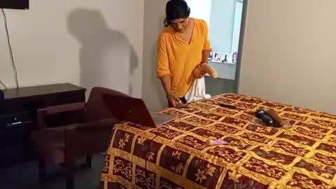 Anna Lee Cross online show from April 2026 06:27:01 AM