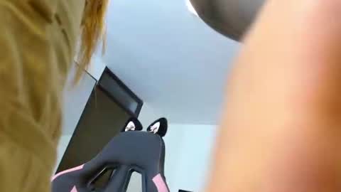 Anneliese bach online show from July 2026 09:46:01 PM