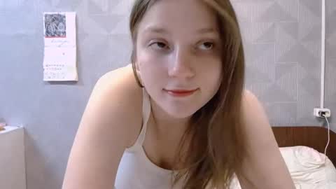 Snapshot of annamariaziencina chatting on February 2026 07:52:01 PM Kate online show from February 2026 07:52:01 PM