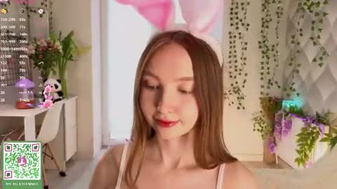 Holly Molly Im Polly online show from July 2026 10:31:01 AM