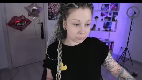 Anna online show from October 2025 07:14:02 PM