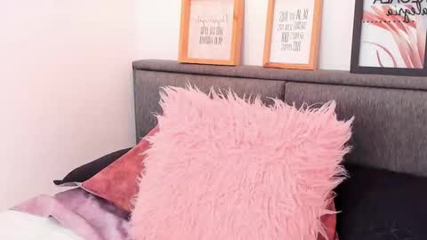 Snapshot of annarosse3 chatting on January 2026 07:11:01 PM Anna Rosse online show from January 2026 07:11:01 PM